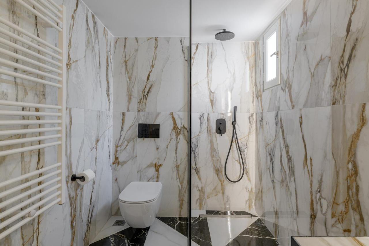 Meno Suite With Private Terrace - Jaccuzzi, Acropolis View Афины Экстерьер фото